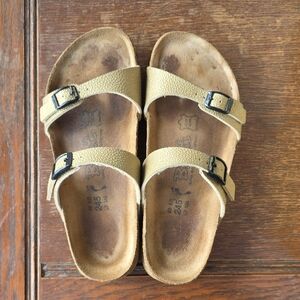 Birki's Tahiti Soft Sandals